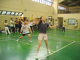 4月6日 快乐羽毛球---以球会友